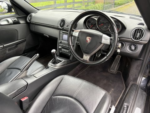 Porsche Cayman 24V 16