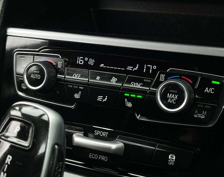 BMW 2 Series 2.0 220i M Sport Auto 5dr 20