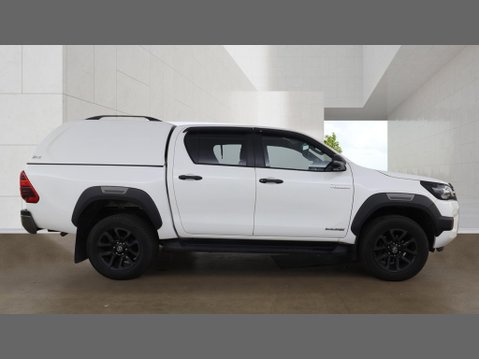 Toyota Hilux Invincible X | Auto | 2.8 LT | Double Cab | Sensors | EURO 6 | NO VAT 3