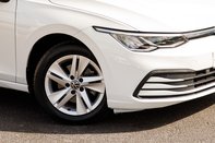Volkswagen Golf LIFE TSI 11