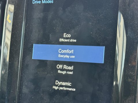 Volvo XC60 2.0 D5 PowerPulse R-Design Auto AWD Euro 6 (s/s) 5dr 21