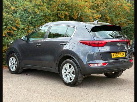 Kia Sportage 1.7 CRDi 2 Euro 6 (s/s) 5dr 9