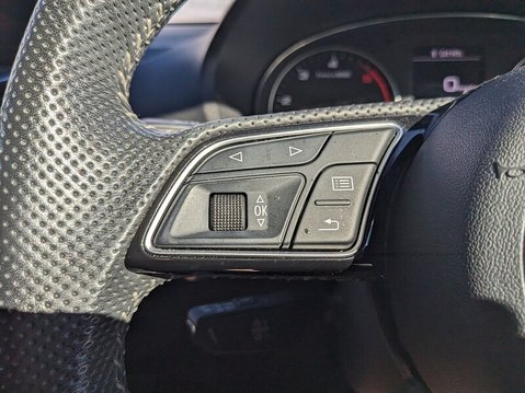 Audi Q2 TDI BLACK EDITION 17