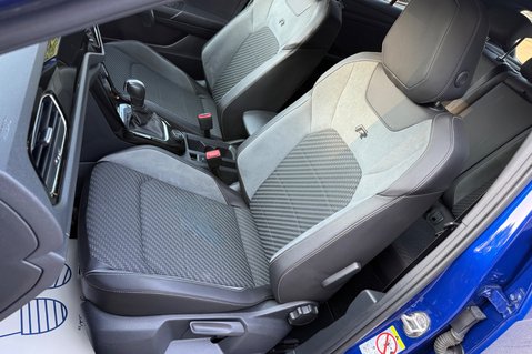 Volkswagen T-Roc R TSI 4MOTION DSG - LAPOIZ BLUE -FULL VOLKSWAGEN SERVICE HISTORY -CARPLAY 21