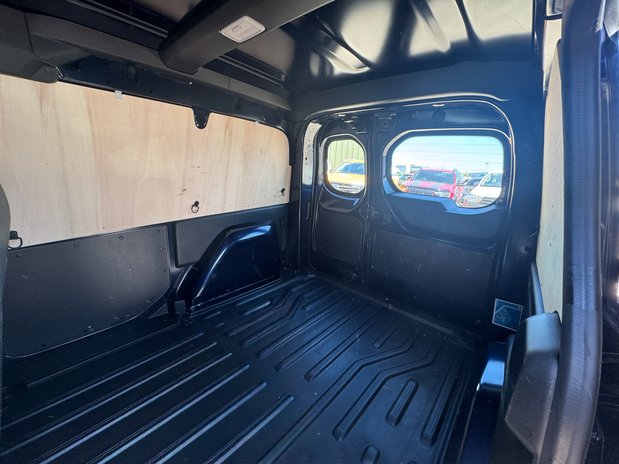 Mercedes-Benz Citan AUTO SWB [SOLD CM] L1H1 Low Roof Air Con Sensors Cam Tow Bar EURO 6 NO VAT 11