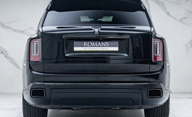 Rolls-Royce Cullinan BLACK BADGE 8