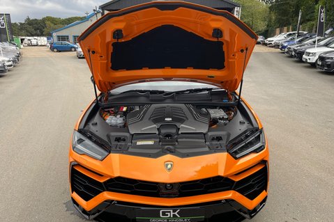Lamborghini Urus V8 - ORANGE -AKRAPOVIC EXHAUST -PAN ROOF -B&O-MASSAGE SEATS-BLIND SPOT -ACC 79