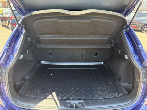 Nissan Qashqai 1.3 Qashqai N-Connecta DiG-T 5dr 19