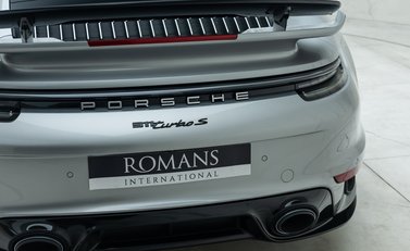 Porsche 911 Turbo S (992) 32