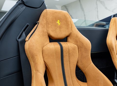 Ferrari F8 SPIDER 17