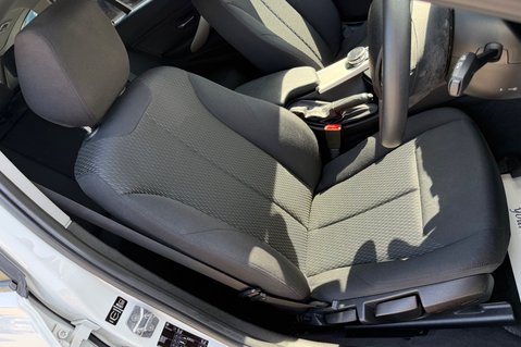 BMW 3 Series 320I SE TOURING AUTOMATIC -APPLE CAR PLAY -CAMERAS -XENONS -LOW MILEAGE 31