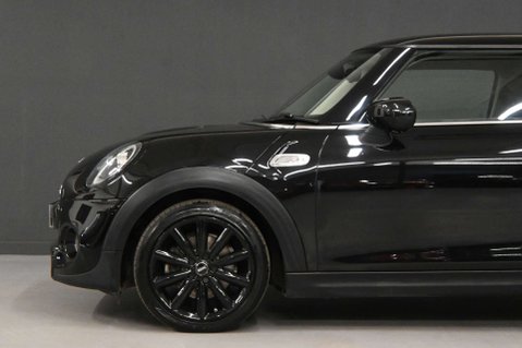 Mini Hatch 2.0 Cooper S Classic Auto 3dr 23
