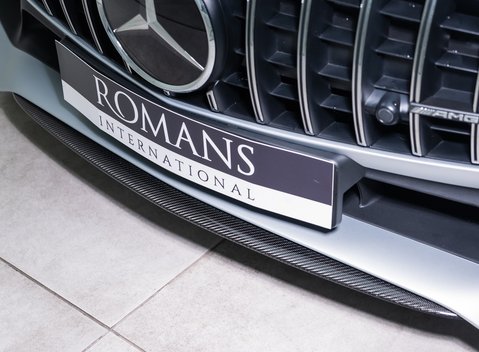 Mercedes-Benz AMG GT R 32