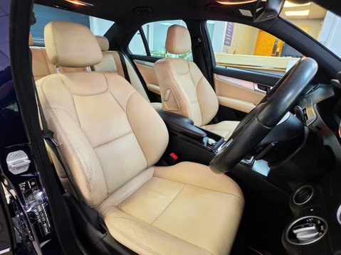 Mercedes-Benz C Class 2.1 C220 CDI BlueEfficiency Sport G-Tronic+ Euro 5 (s/s) 4dr 4