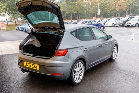 SEAT Leon TSI FR TECHNOLOGY 32