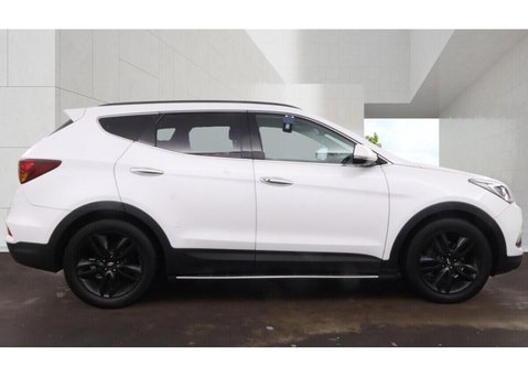 Hyundai SANTA FE 2.2 CRDi Blue Drive Endurance Edition SUV 5dr Diesel Auto 4WD Euro 6 (s/s) 9
