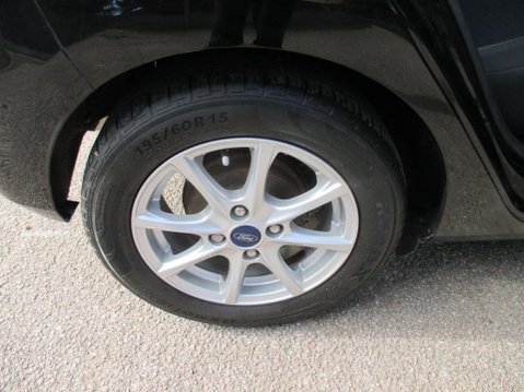 Ford Fiesta 1.0T EcoBoost Zetec Euro 6 (s/s) 5dr 11