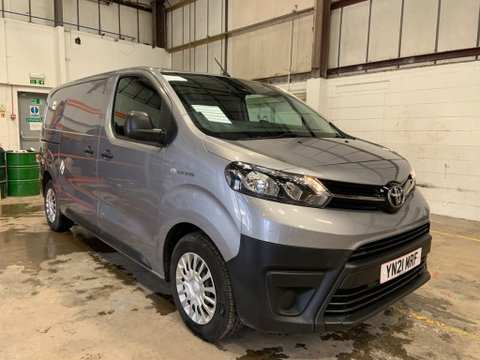 Toyota Proace L2 ICON CRC 7