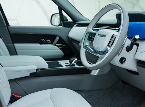 Land Rover Range Rover P615 SV LWB 14