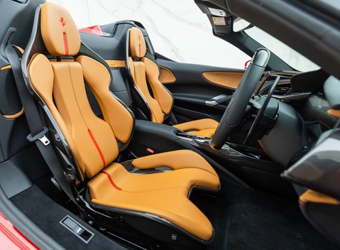 Ferrari SF90 Spider 14