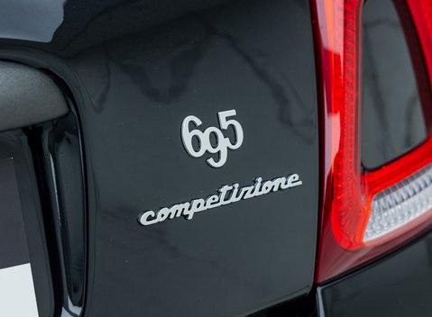 Abarth 695 Competizione 35