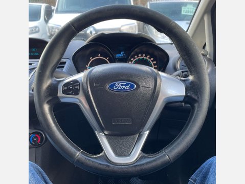 Ford Fiesta 1.6 TDCi ECOnetic II Panel Van 3dr 26