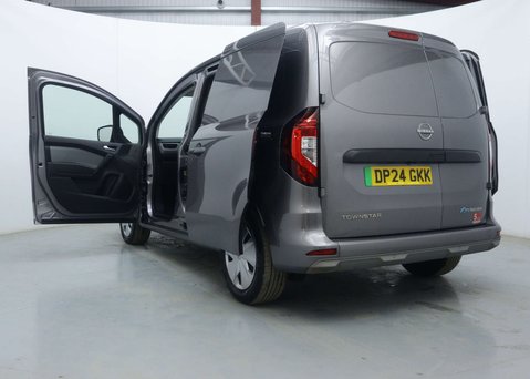 Nissan Townstar 45kWh Tekna Panel Van 6dr Electric Auto L1 (122 ps) 55
