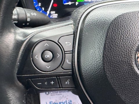 Toyota Corolla 1.8 VVT-h Icon Touring Sports CVT Euro 6 (s/s) 5dr 26