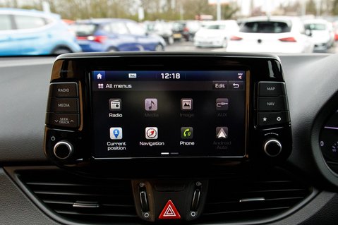 Hyundai i30 CRDI SE NAV 22