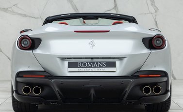 Ferrari Portofino M 8