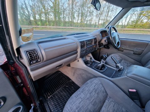 Land Rover Discovery TD5 GS 7STR 12