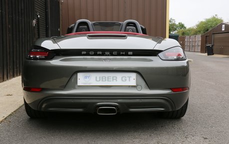 Porsche 718 Boxster - BOSE, 20" Alloys, Sport Chrono, and More 5