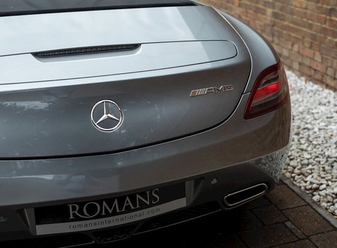 Mercedes-Benz SLS AMG Roadster 24