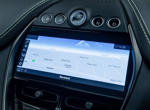 Aston Martin DBX 707 24