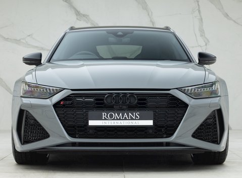 Audi RS6 Avant Carbon Black 4