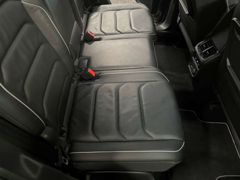 Volkswagen Tiguan 2.0 Tiguan R-Line TSi BlueMotion Technology 4Motion DSG 4WD 5dr 27