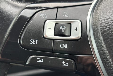 Volkswagen Transporter T32 204 ps Tdi Highline 4Motion DSG Panel Van - Factory Diff Lock 33