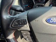 Ford Focus ST-LINE X 13