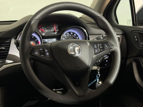 Vauxhall Astra DESIGN 13