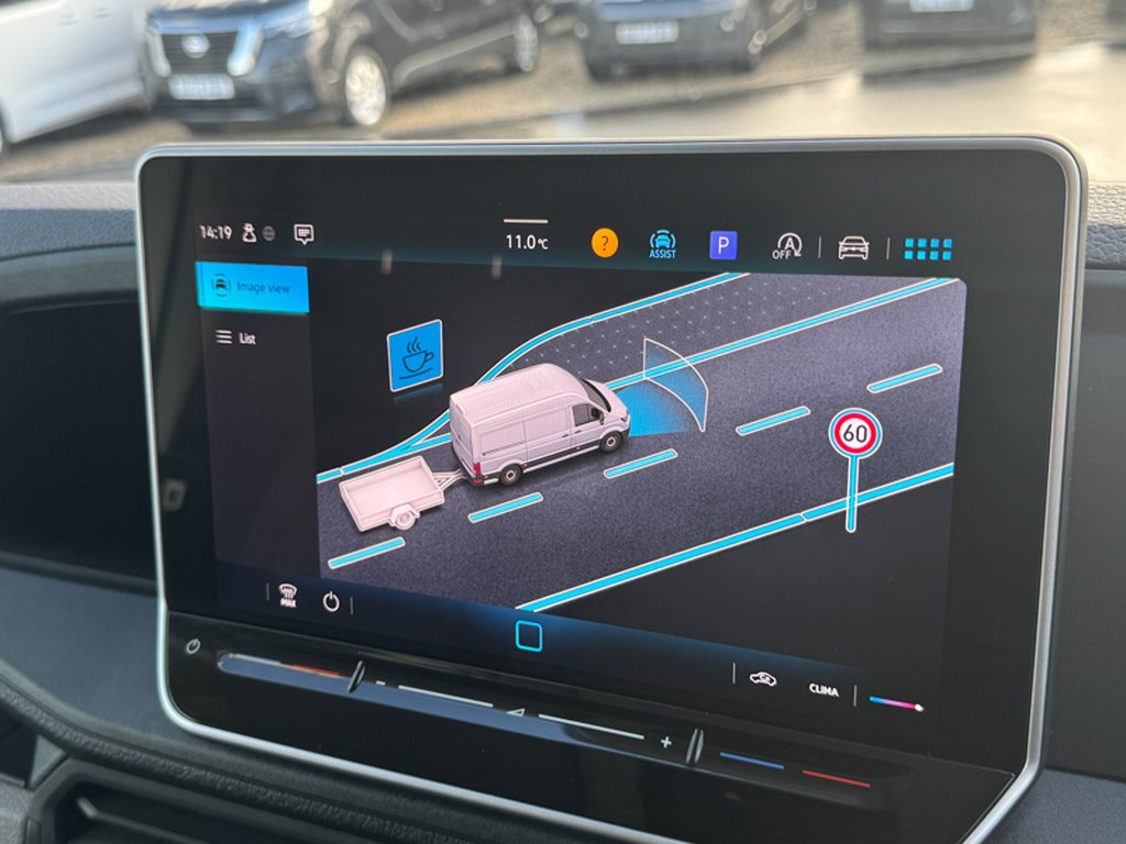 2024 Volkswagen Crafter LWB L3H2 High Roof Commerce Plus Cr35 Air Con Sensors EURO 6 — thumbnail 32 of 51
