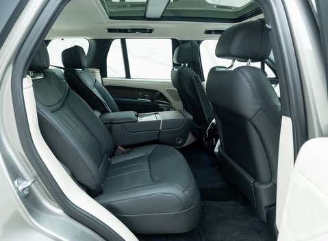 Land Rover Range Rover P510e Autobiography 25