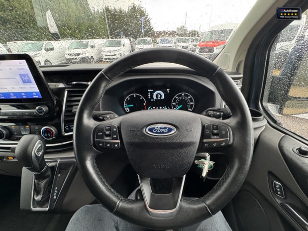 Ford Transit Custom AUTO Crew Cab SWB L1H1 320 Sport Air Con Camera Nav NO VAT SELECT 20