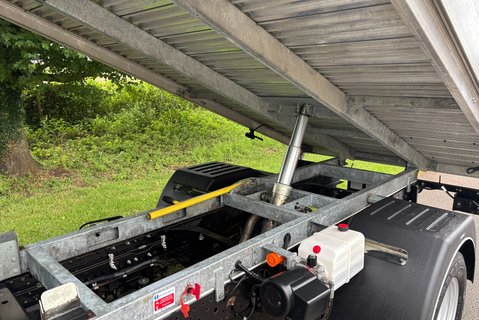 Isuzu Grafter N35.125T Toolbox Tipper 9