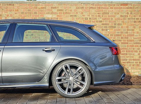 Audi RS6 Avant 9