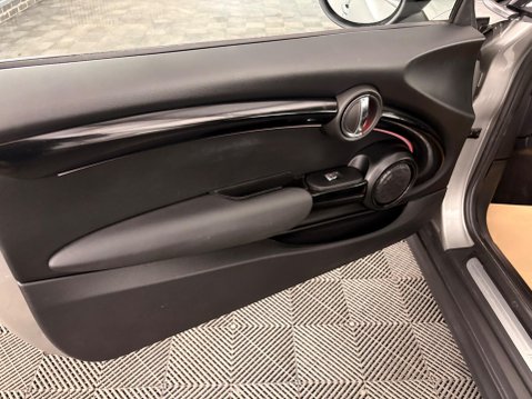 Mini Hatch Cooper SE 32.6kWh Level 3 Auto 3dr 35