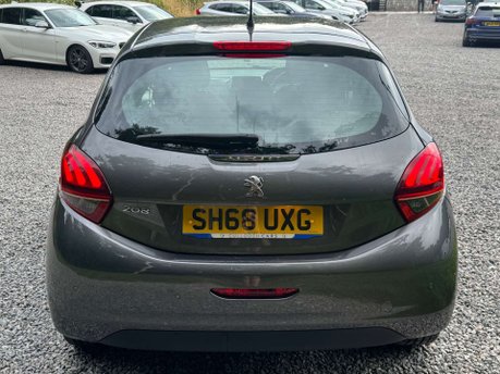 Peugeot 208 1.2 208 Signature S/S 5dr 7
