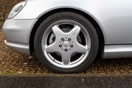 Mercedes-Benz SLK 320 18