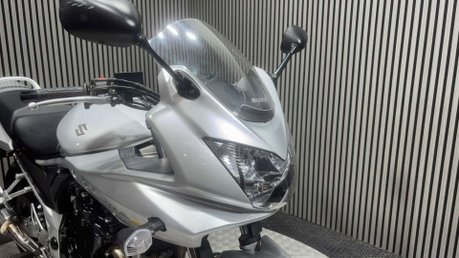 Suzuki Bandit 2005 18K NEW MOT IDEAL FIRST BIG BIKE A2 650CC COMMUTER BIKE 32