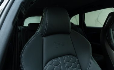 Audi RS4 Avant CARBON BLACK 15