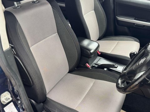 Suzuki Grand Vitara 1.9 DDiS SZ-T 4WD Euro 5 5dr 10